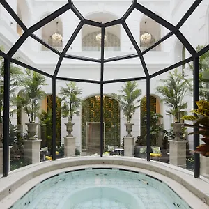 mystery-budapest-preferred-hotels-resorts.inbudapesthotels.com/