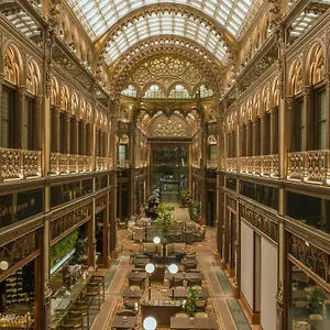 parisi-udvar-budapest-part-of-hyatt.inbudapesthotels.com/